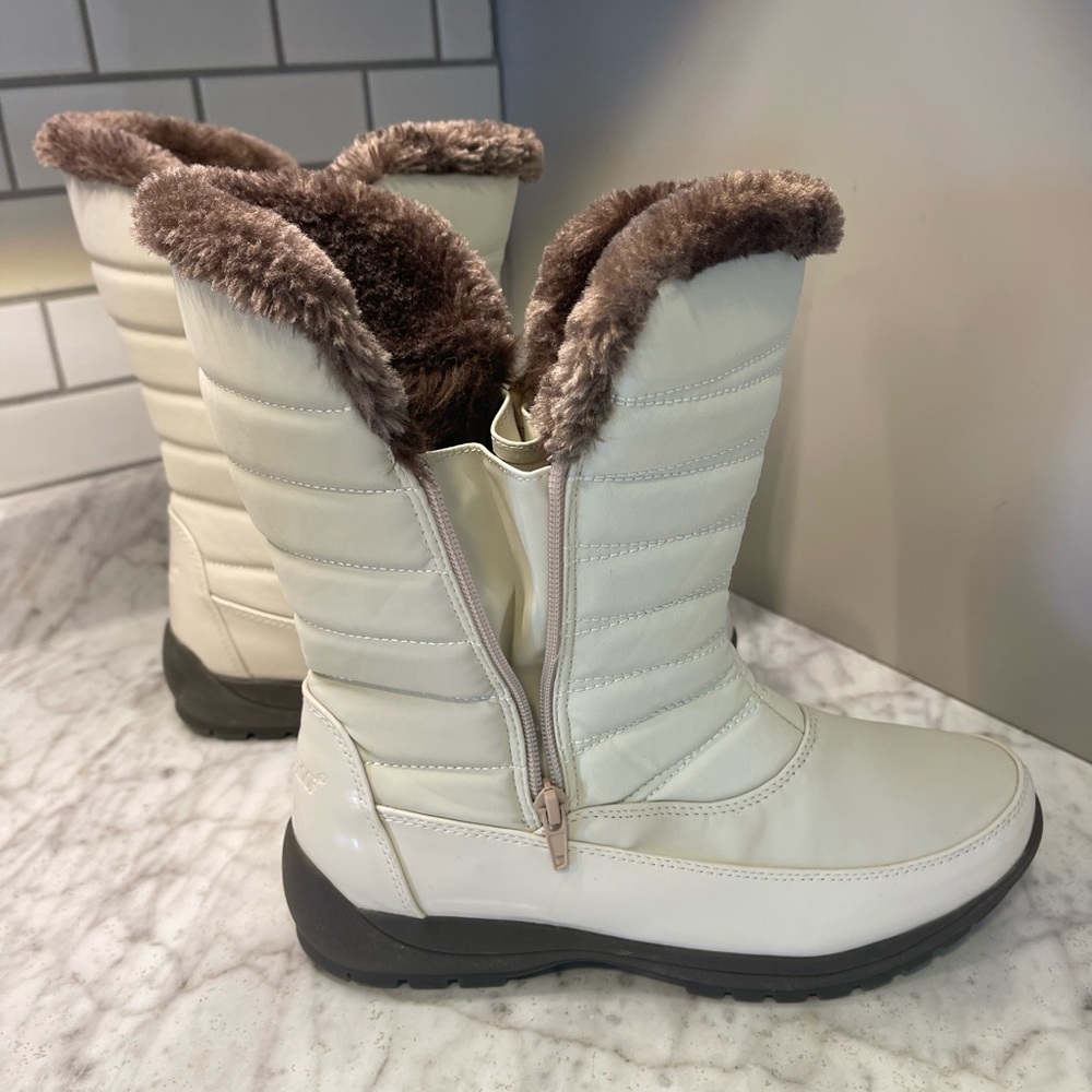 NWOT Weatherproof Women’s Zipper Snow boots, Size 8 - Picture 8 of 9